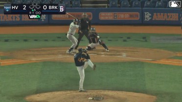 Josh Moylan triples (2) on a line drive to right fielder Sam Biller. Josh Moylan scores. Throwing error by second baseman Yonatan Henriquez.
