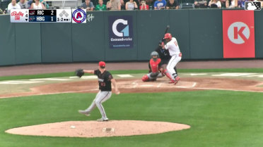Elijah Green homers (2) on a fly ball to left field.