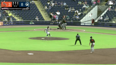 Stiven Martinez homers (4) on a fly ball to left field. Edwin Amparo scores. Braylon Whitaker scores.