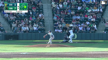 Dakota Jordan homers (2) on a fly ball to center field. Gavin Kilen scores.