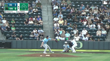 Jancel Villarroel homers (3) on a fly ball to center field.