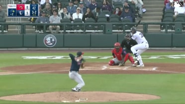 Garrett Martin homers (8) on a line drive to left field. Manuel Palencia scores.