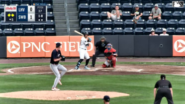 Michael Mercado Ball to Oswaldo Cabrera