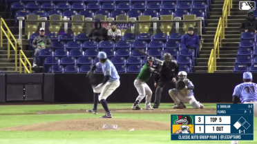 Charles Davalan out on a sacrifice fly to center fielder Jace LaViolette. Mike Sirota scores.
