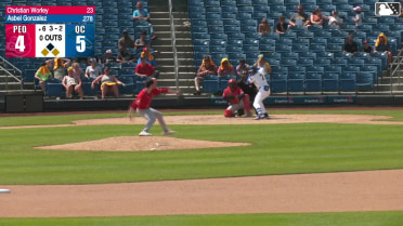 Asbel Gonzalez singles on a line drive to right fielder José Suárez. Diego Guzman scores. Nolan Sailors to 3rd.