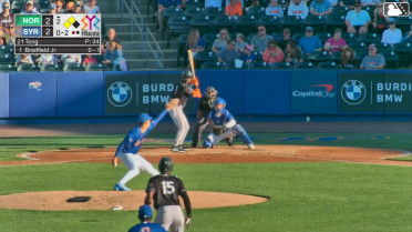 Jonah Tong In play, run(s) to Enrique Bradfield Jr.