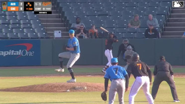 Tavian Josenberger singles on a line drive to center fielder Nick Mitchell. Anderson De Los Santos scores. Adam Retzbach to 3rd.