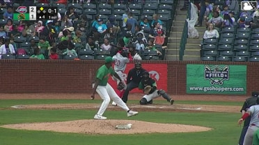 Natanael Yuten homers (2) on a fly ball to right field. Ronny Hernandez scores.