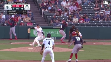 Héctor Rodríguez singles on a ground ball to center fielder Jhostynxon Garcia. Edwin Arroyo scores.