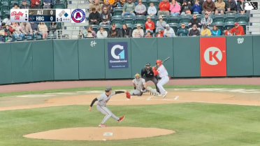 Cayden Wallace homers (5) on a fly ball to left center field. Seaver King scores.