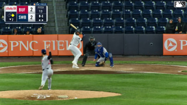 Brendon Little In play, run(s) to Yanquiel Fernández
