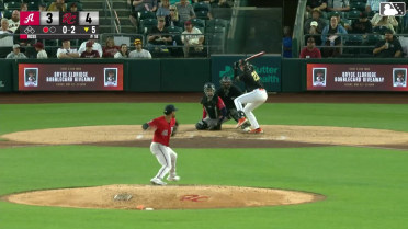 Daniel Susac homers (2) on a fly ball to center field.