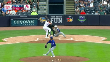Chris Meyers singles on a fly ball to center fielder Justin Dean. Max Anderson scores. Josue Briceño to 3rd.