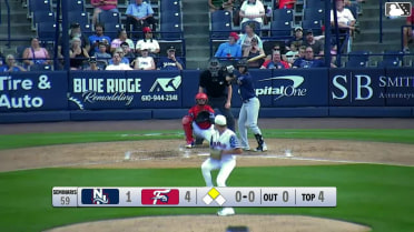 Dub Gleed singles on a line drive to right fielder Raylin Heredia. Hedbert Perez scores.