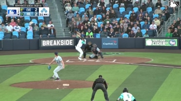 Trent Youngblood walks. Brady Counsell scores. Modeifi Marte to 3rd. Demetrio Crisantes to 2nd.
