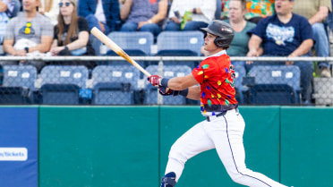 Luke Stevenson doubles (23) on a line drive to right fielder Jose Ramos. Axel Sanchez scores. Brendan Donovan to 3rd.
