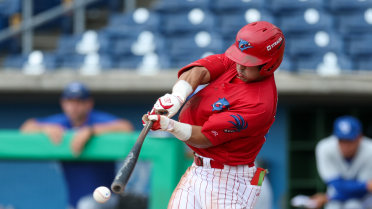 Threshers Erase 11th-Inning Deficit in Walkoff Win