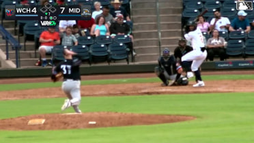 Euribiel Angeles homers (4) on a fly ball to left field.