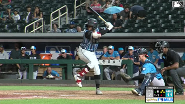 Vimael Machín singles on a line drive to center fielder Brayan Buelvas. Tyler Freeman scores. Sterlin Thompson to 3rd. Charlie Condon to 2nd.