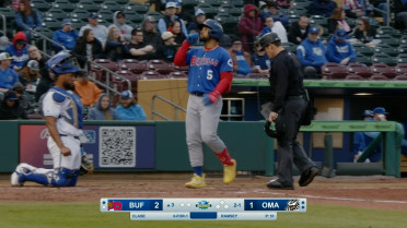 Jonatan Clase hits the first home run of the season