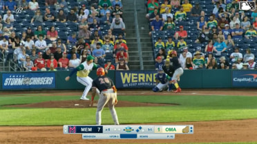 Ramon Mendoza singles on a sharp line drive to right fielder Kameron Misner. Blaze Jordan scores. Bligh Madris to 3rd.