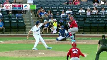 Deniel Ortiz singles on a sharp line drive to left fielder Josue De Paula. Jesús Báez scores. Ryan Campos scores.