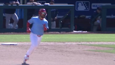 Leo Bernal's solo home run 