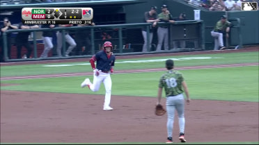 César Prieto's two-run home run