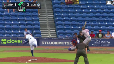 Roberto Pena Ball to Andres Valor
