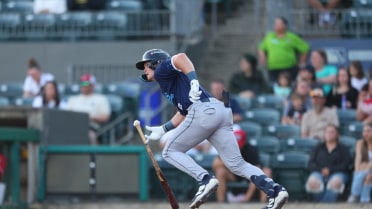 Sullivan Homers Again, Cards Take Series Lead