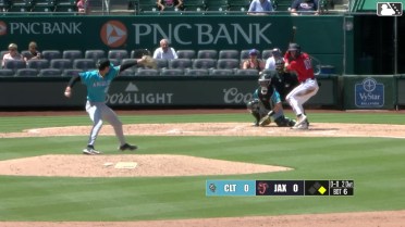 Kemp Alderman homers (2) on a fly ball to right center field. Joe Mack scores.