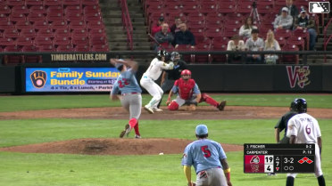 Andrew Fischer walks. Blayberg Diaz scores. Braylon Payne to 3rd. Marco Dinges to 2nd.