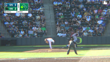 Alan Espinal homers (4) on a fly ball to center field. Ethan Hedges scores.