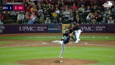 Thayron Liranzo's solo home run