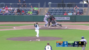 Logan Davidson singles on a line drive to left fielder Luke Williams. Brock Jones scores.