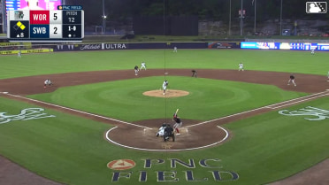 Anthony Seigler doubles (6) on a line drive to left fielder Kenedy Corona. Tsung-Che Cheng scores. Kristian Campbell to 3rd.