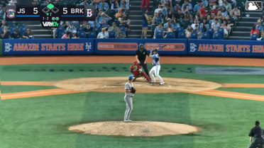 Brandon Beckel In play, run(s) to Daiverson Gutierrez