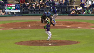 Luis Robert Jr. homers (1) on a fly ball to left center field.