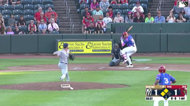 Deniel Ortiz singles on a line drive to right fielder Alex McCoy. Jesús Báez scores. Josiah Ragsdale to 3rd.
