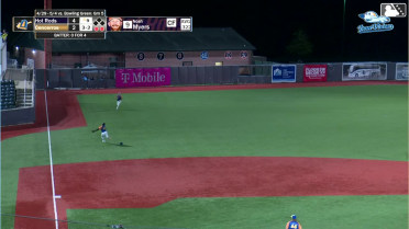 Anderson De Los Santos' nice sliding grab