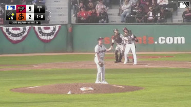 Giants' prospect Cole Foster laces a two-run home run