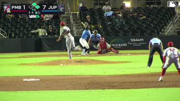 Andrew Salas doubles (3) on a line drive to right fielder Yordalin Peña. Carter Johnson scores. Andres Valor scores. PJ Morlando to 3rd.