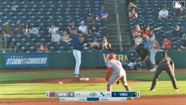 Joshua Báez mashes his second homer of the game 