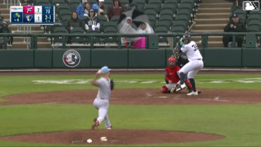 Tyler Hardman homers (2) on a line drive to left center field. Jace Avina scores. Coby Morales scores.