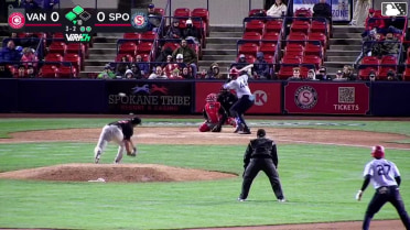 Robert Calaz singles on a ground ball to right fielder Carter Cunningham. Roynier Hernandez scores. Max Belyeu to 3rd.