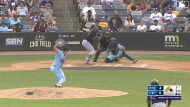 George Valera doubles (7) on a sharp line drive to center fielder Walker Jenkins. Ralphy Velazquez scores. Alfonsin Rosario scores.