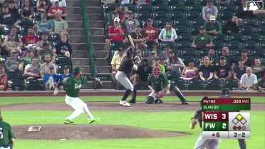 Braylon Payne homers (4) on a fly ball to right field. David García scores.