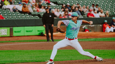 Sando Shines in Bats 4-2 Win During Thunder Over Louisville