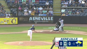 Trey Snyder homers (2) on a fly ball to left center field. Sammy Stafura scores. Ronald Hernandez scores.