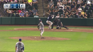 Eric Orze In play, run(s) to Ralphy Velazquez